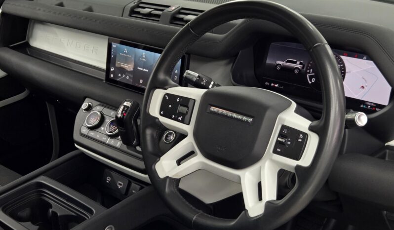 2020 Land Rover Defender 110 P300 SE full